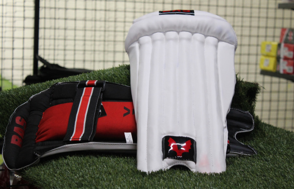 BAS Vision Wicket Keeper Pads